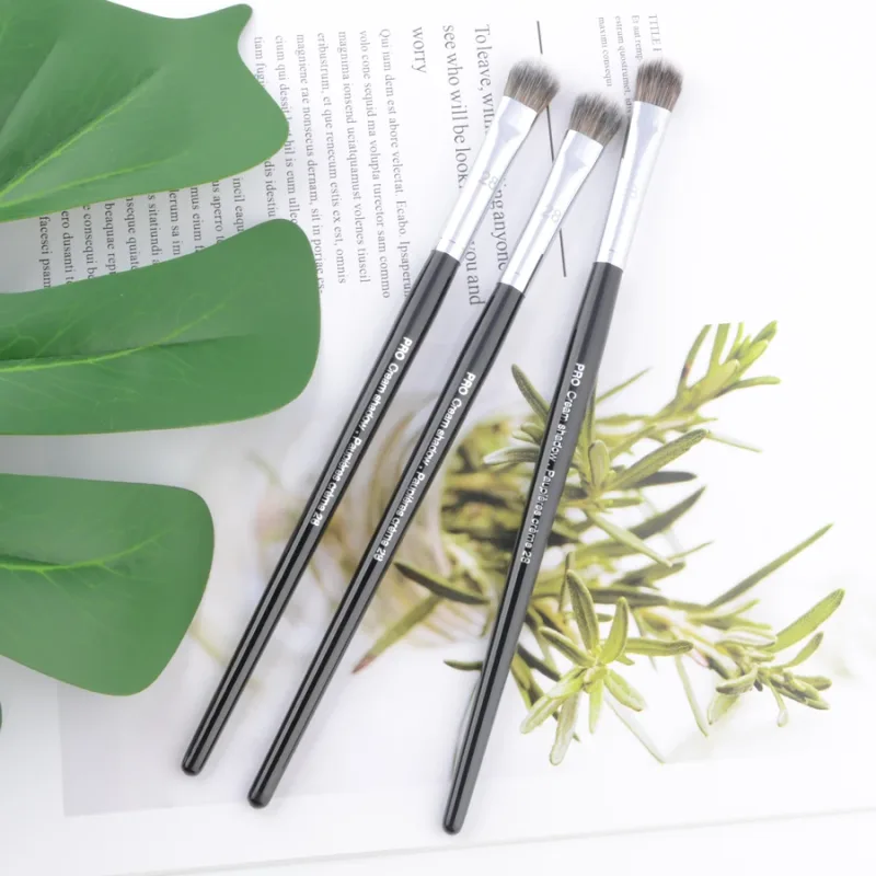 1 peça Pro creme sombra #28 Sombra Nariz sombra Pincéis de maquiagem para os olhos Pincel de maquiagem com cabo de madeira de cabelo sintético