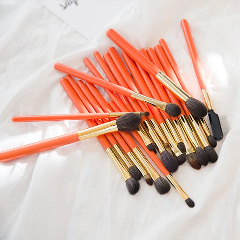Pincéis de maquiagem artesanais profissionais, 1 peça, cabelo de esquilo azul, cabelo de cabra, sombra, mistura, delineador, sobrancelha, pincel de maquiagem — image 3