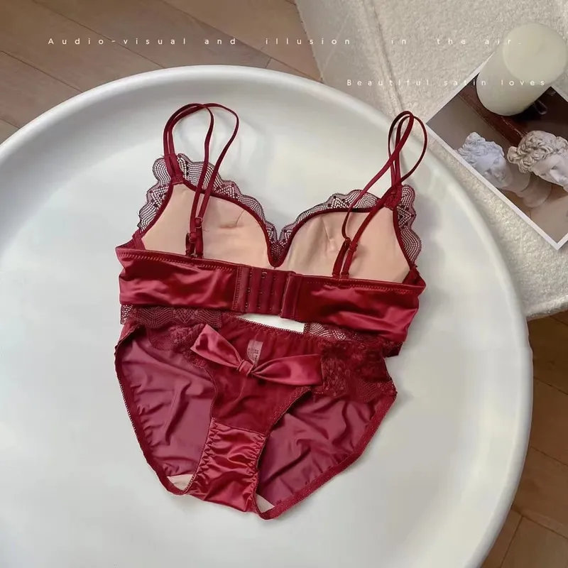 Sexy renda cetim látex conjunto de roupa interior algodão fino respirável confortável pequenos seios lingerie ternos bonito íntimos sutiã traseiro