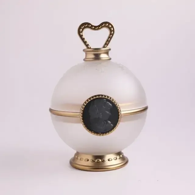 Laduree Queens Brush Holders White Pink Luxurious Makeup Brushes Cylinders Storage Containers