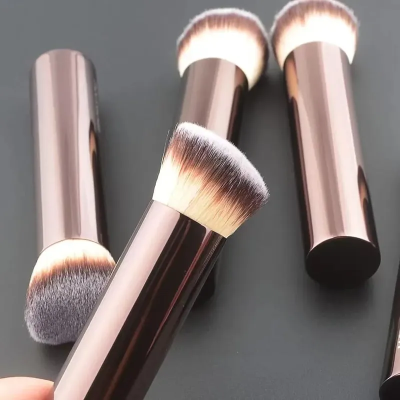 Pincel de maquiagem para base angular, pincel para base em pó, cabo de metal, tubo de alumínio, ampulheta, cosméticos de alta qualidade, 1 peça