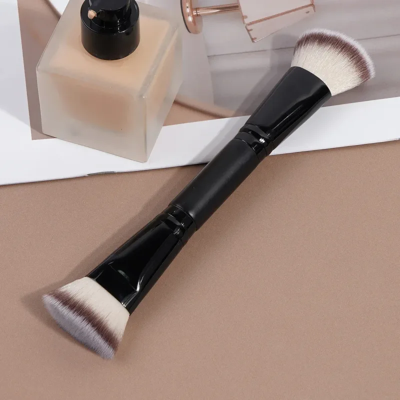 Pincéis de maquiagem de cabeça dupla 2 em 1 pincel plano/angular para contorno e corretivo de base para misturar creme líquido em pó solto — image 11