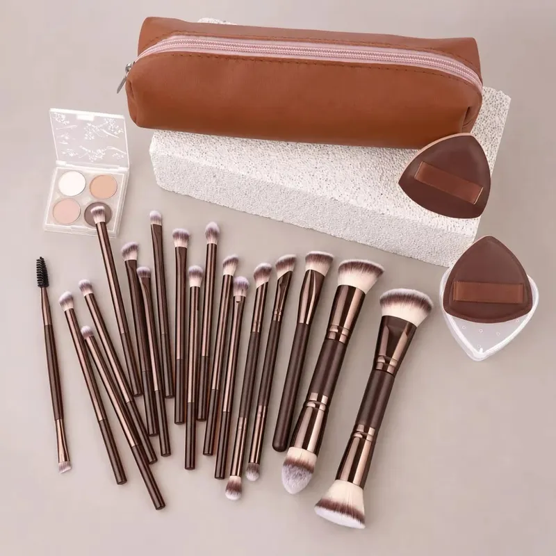 Travel Makeup Brush Set with Case 20Pcs Makeup Set Multi-functional Essential 18Pcs Makeup brushes Foundation Powder Blush