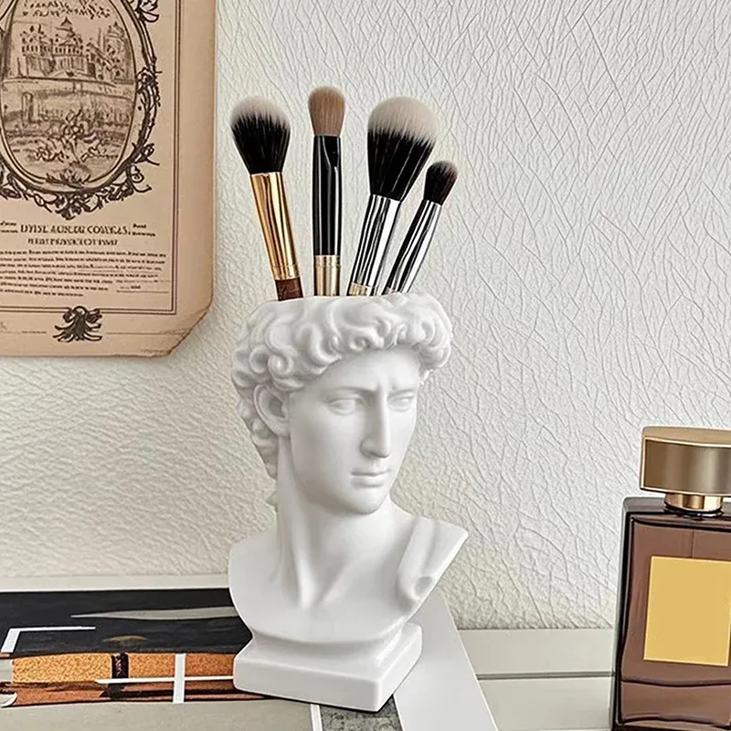 Creative Statue Of David Shape Brush Pot Desktop Ornaments Storage Box Household Makeup Brushes Organizer — image 3