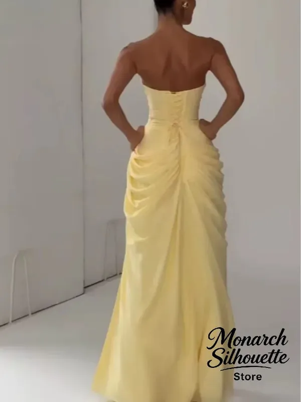 Elegante amarelo sem alças plissado vestido longo feminino chique sólido sem mangas cintura cinching split vestido 2026 senhora festa de noite robes