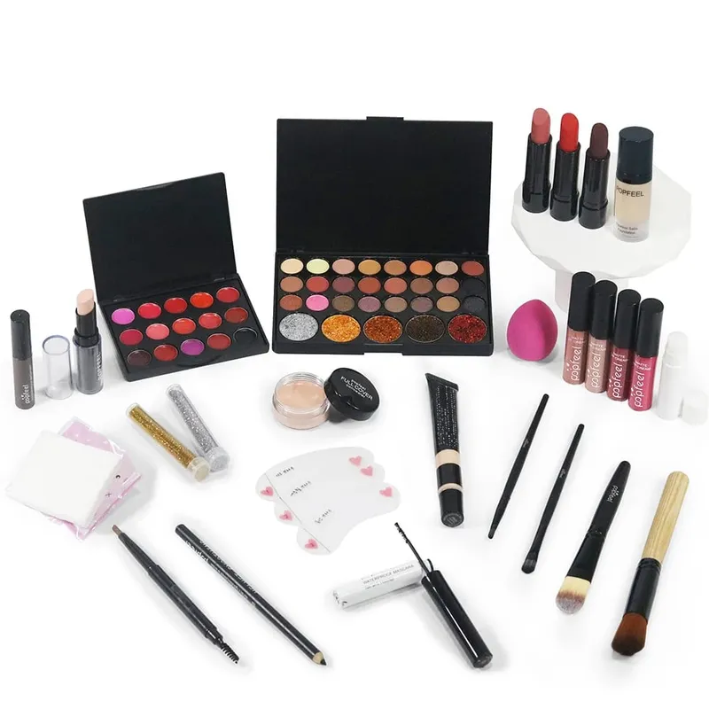 Conjunto de maquiagem de Natal - coleção completa de batom base de sombra para celebrações de feriados e glamour do dia a dia