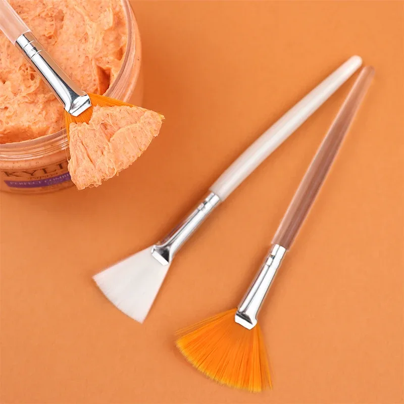 Practical Facial Brushes Fan Makeup Brushes Portable Mask Brush Cosmetic Tools for Women Flexible Facial Soft Mask Applicator