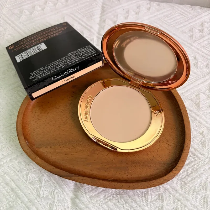 Charlotte Tilbury 噴槍粉模糊毛孔高光提亮持久柔焦發光化妝禮物