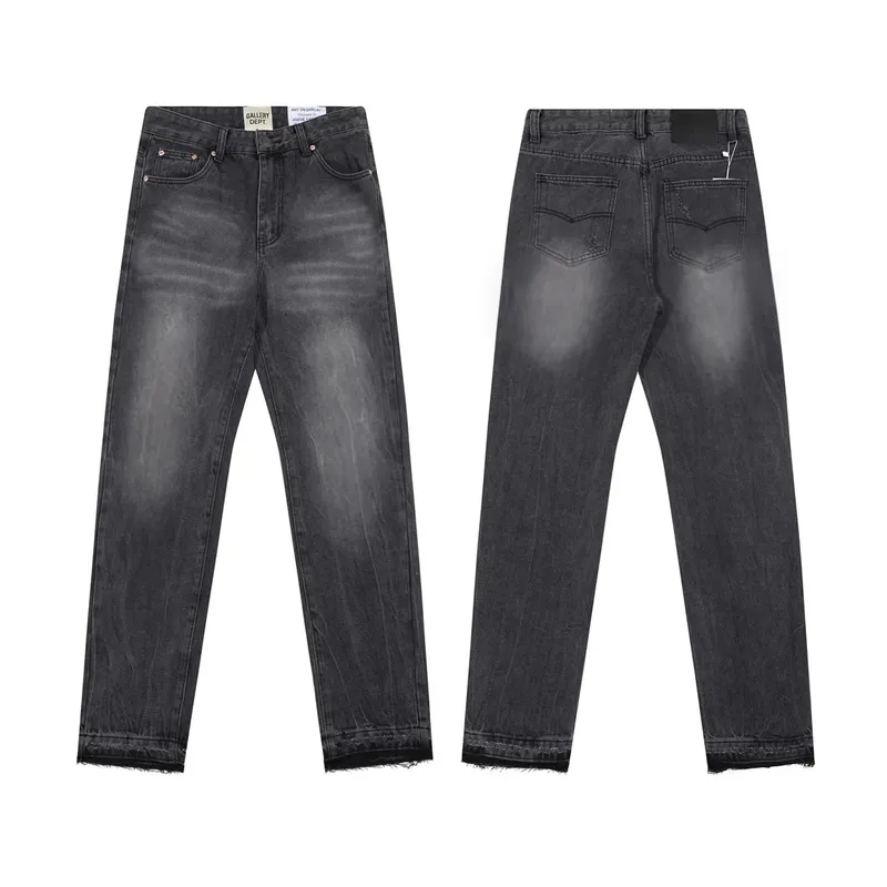 Calça jeans boca de sino lavada e gasta com patchwork