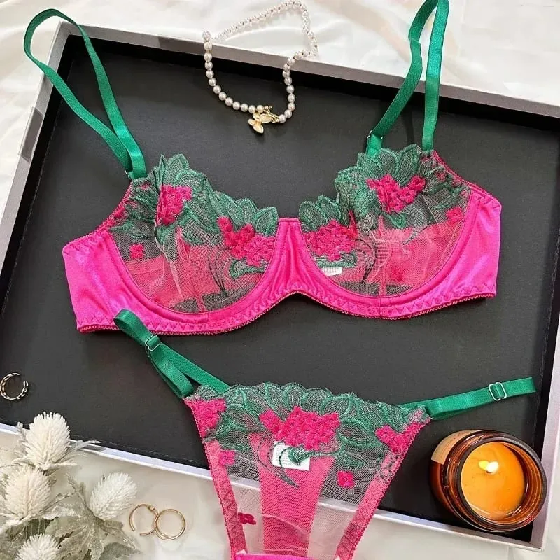 2-piece women's black comfortable lightweight semi transparent lingerie set Fancy Lingerie Floral Lace Bra Set Luxury Underwear