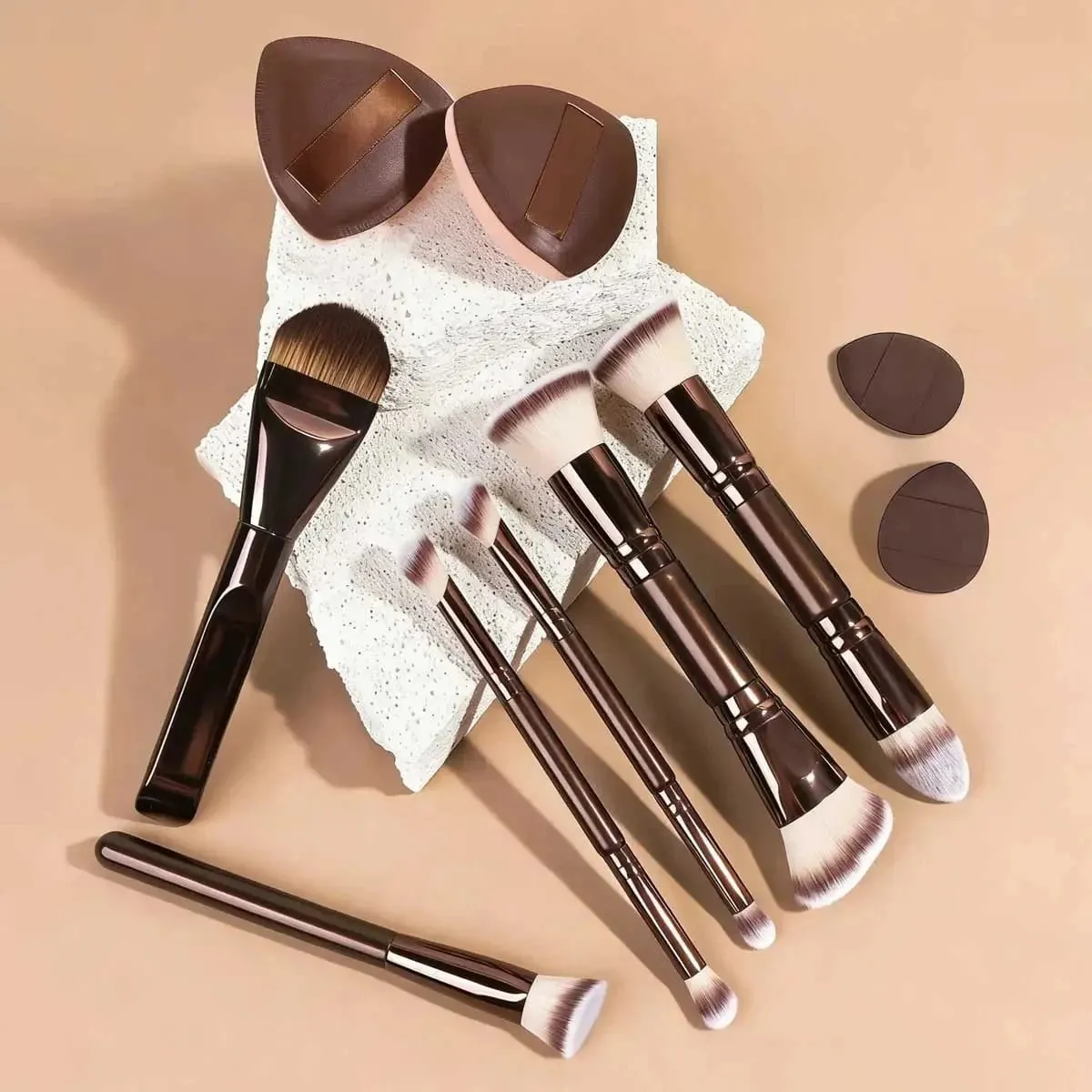 Conjunto de pincéis de maquiagem de alumínio profissional inclui pincéis de maquiagem de cabelo sintético macio de alta qualidade Pincel de base Pincel de pó