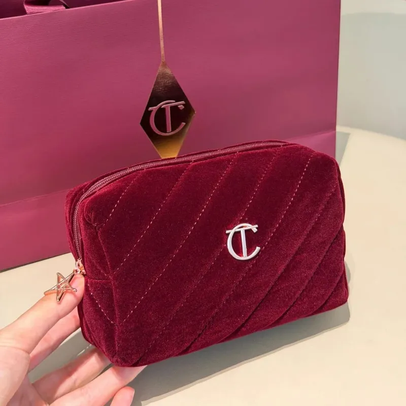 Charlotte Tilbury Setting Spray 16H à prova d'água sem peso e varinha de contorno misturável edificável e sombra 12Pan intensamente pigmentada