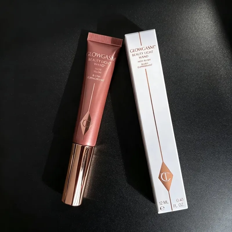 Charlotte Tilbury Liquid Contour Featherlight&Serum Foundation Luminous&Cream Blush Velvety Waterproof Smooth Blendable Makeup