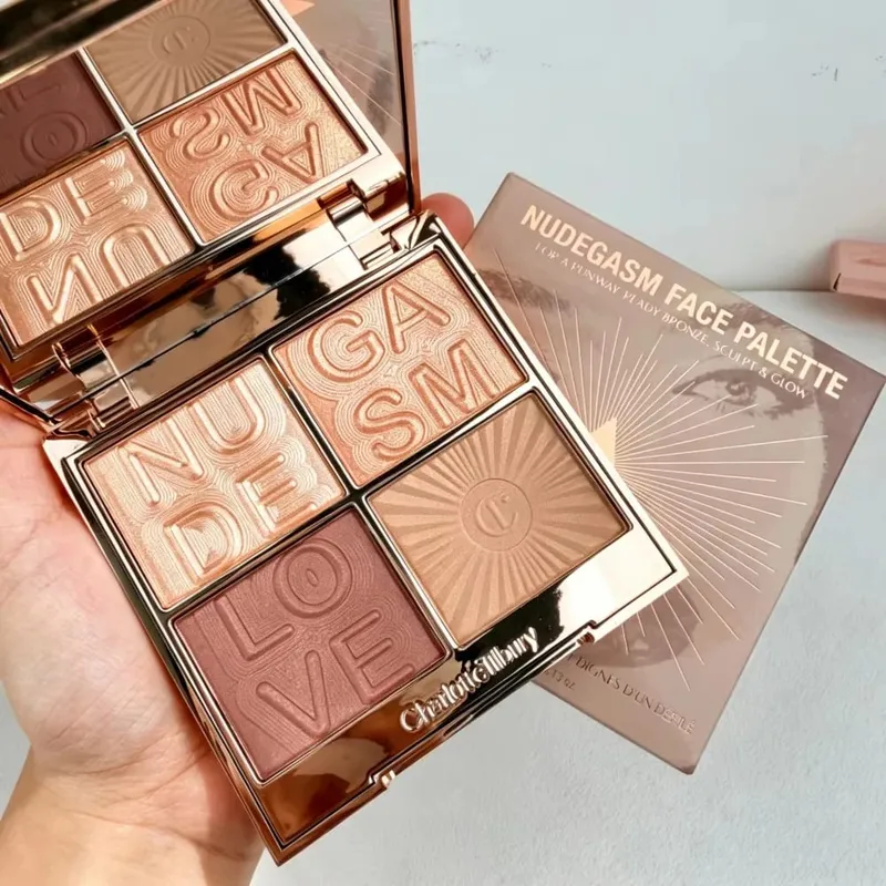 Charlotte Tilbury Setting Spray 16H à prova d'água sem peso e varinha de contorno misturável edificável e sombra 12Pan intensamente pigmentada