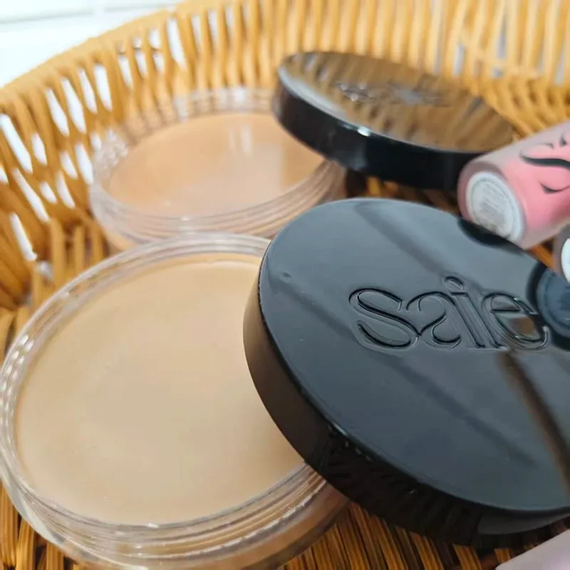 Fashion Saie Glitter Hydration Liquid Powder Blusher Moisturizing Liquid High Gloss Gel Facial Contour Cream Makeup Products