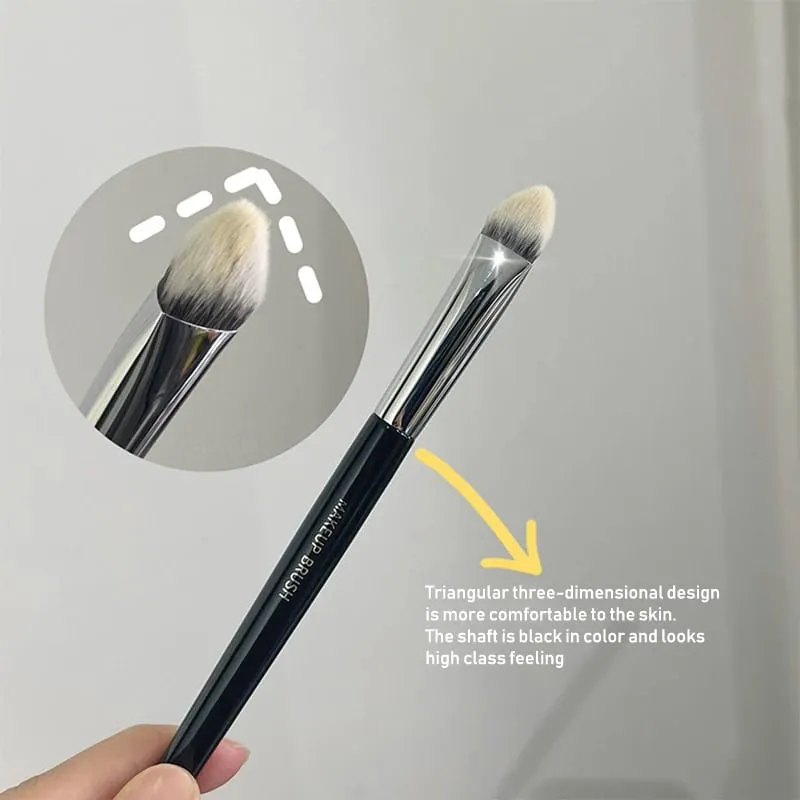 Triangle Beveled Concealer Brush Dark Eye Circles Acne Spots Concealer Cosmetic Brush Detail Highlighting Accents Makeup Brushes