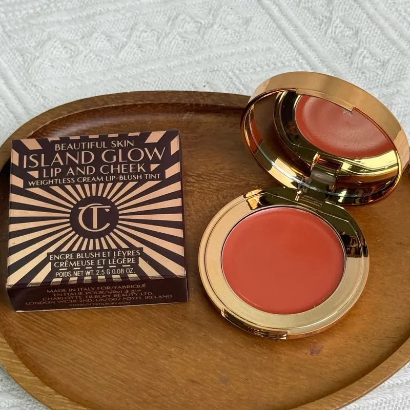 Charlotte Tilbury Rímel de alongamento 4D para cílios volumizados à prova d'água, à prova de suor e blush cremoso, bochecha rosada, fácil de misturar