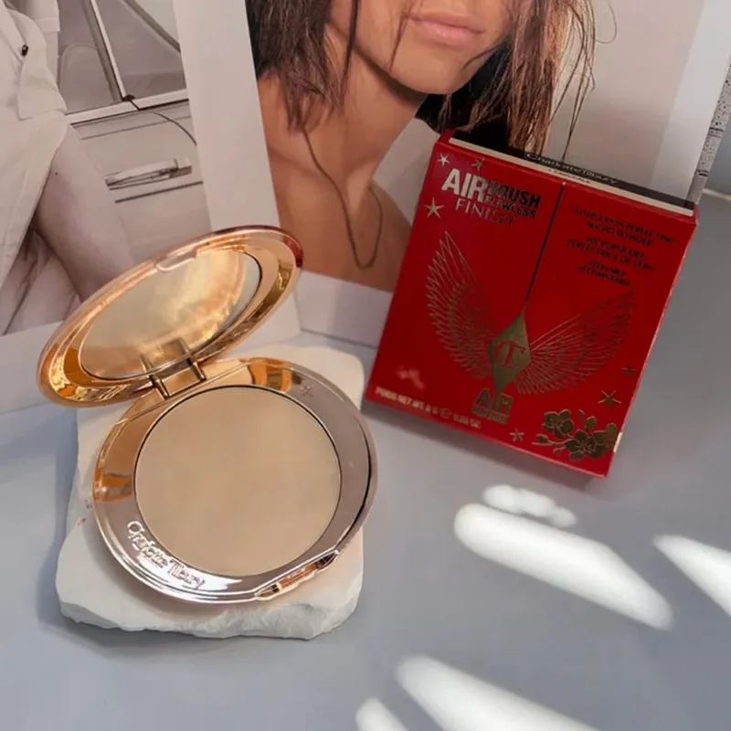 Charlotte Tilbury Airbrush Acabamento impecável Suavização de poros desfocados Maquiagem CT Edição limitada Disco de prata Configuração em pó cosmético — image 12
