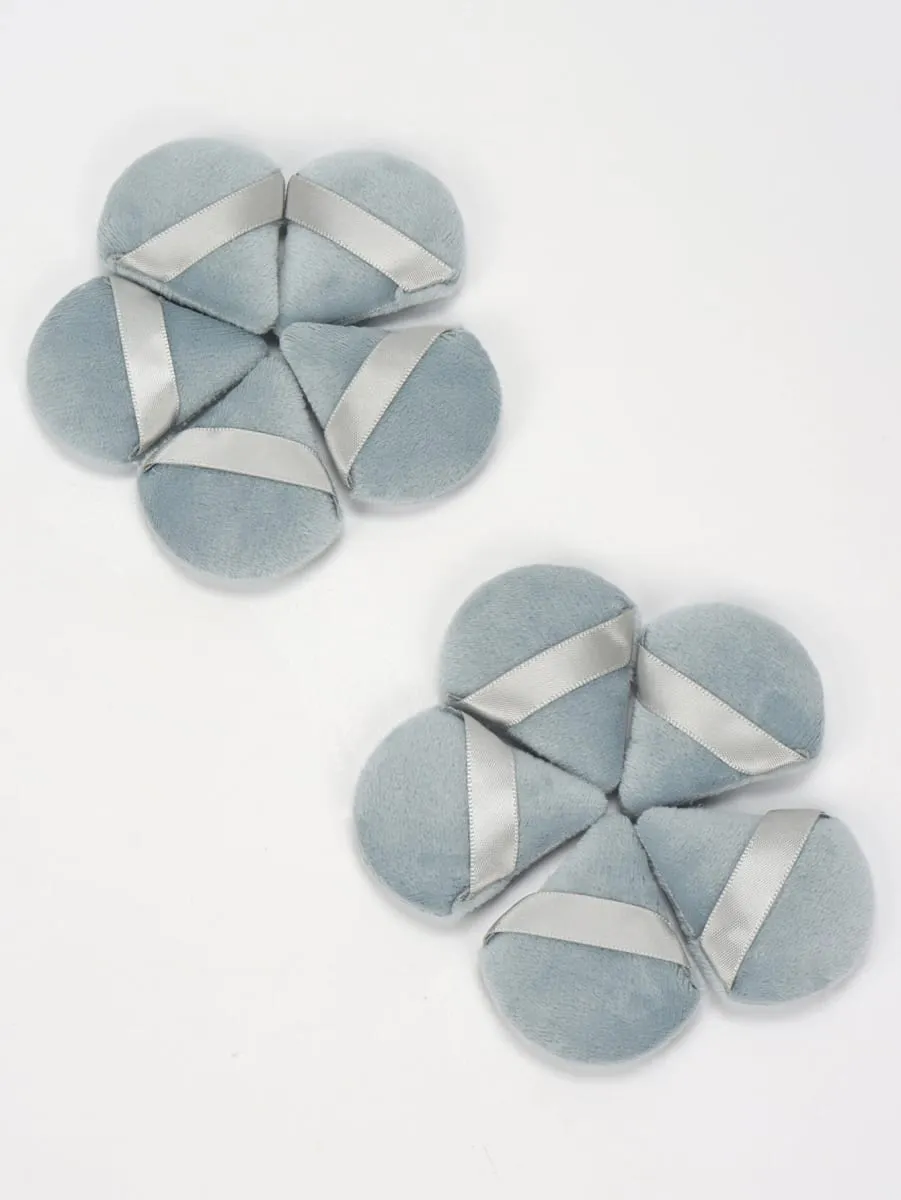Mini sopro de pó triangular 40-80 unidades aplicam pó solto pressionando-o suavemente no rosto para obter um efeito de configuração