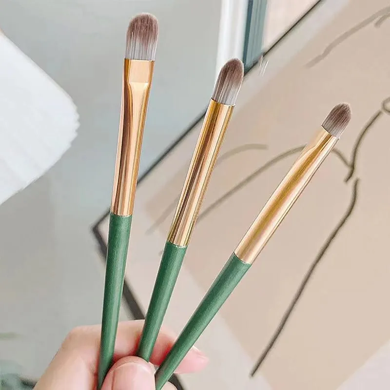 [E] 3 peças conjunto de pincéis para sombra de olho, conjunto de ferramentas cosméticas, iluminador deitado, mancha de bicho da seda, escova de cabelo macia, blush, maquiagem de beleza