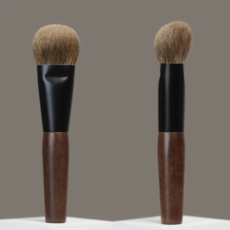 T101 pincéis de maquiagem artesanais profissionais macios naturais de cabelo de cabra pincel de base inclinado cabo de madeira de ébano curto pincel de maquiagem — image 4