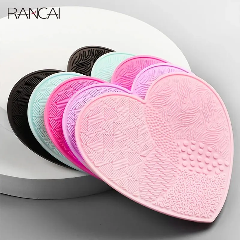 Almofada de esfrega pincéis de maquiagem limpeza de silicone com ventosa amor limpador de lavagem escova cosmética ferramenta de suprimentos de beleza