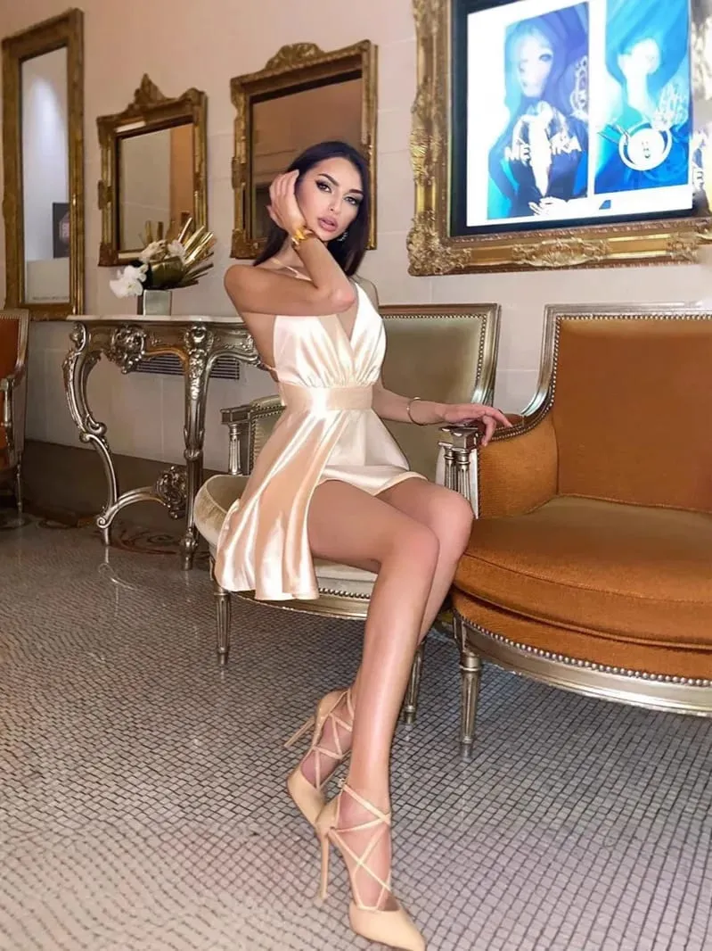Verão sexy 2000s europeu e americano cor sólida com decote em v arco high street estilo vintage emo cinta vestido cinta a linha curto dres — image 3