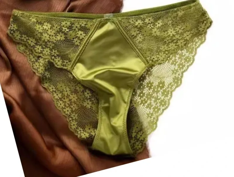 Europeu-americano sexy cetim meia xícara confortável conjunto de roupa interior de suporte superior fino com anel de aço borda de renda verde sutiã brilhante