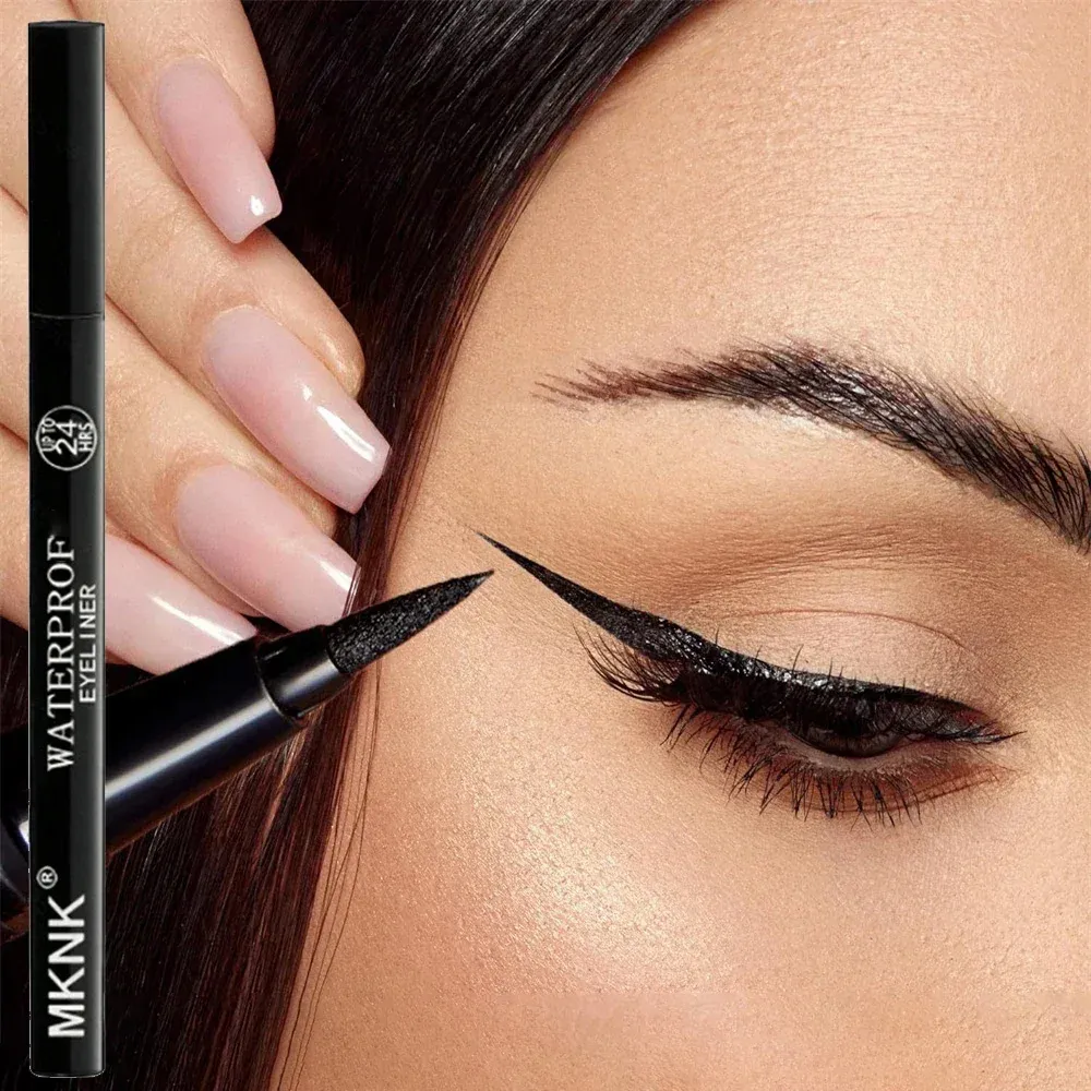 Delineador líquido preto fino de longa duração, caneta de água à prova d'água, secagem rápida, sem desbotamento, delineador para olhos, amigável para iniciantes, 1 peça
