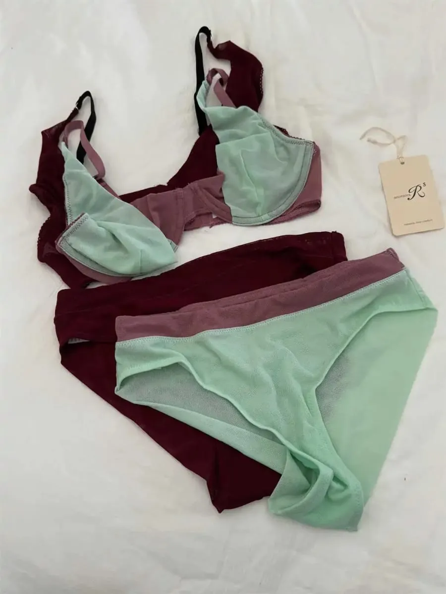 Sutiã de malha lingerie confortável com cuecas terno pequeno fresco roupa interior até apoio seios grandes mostrar pequeno conjunto de sutiã