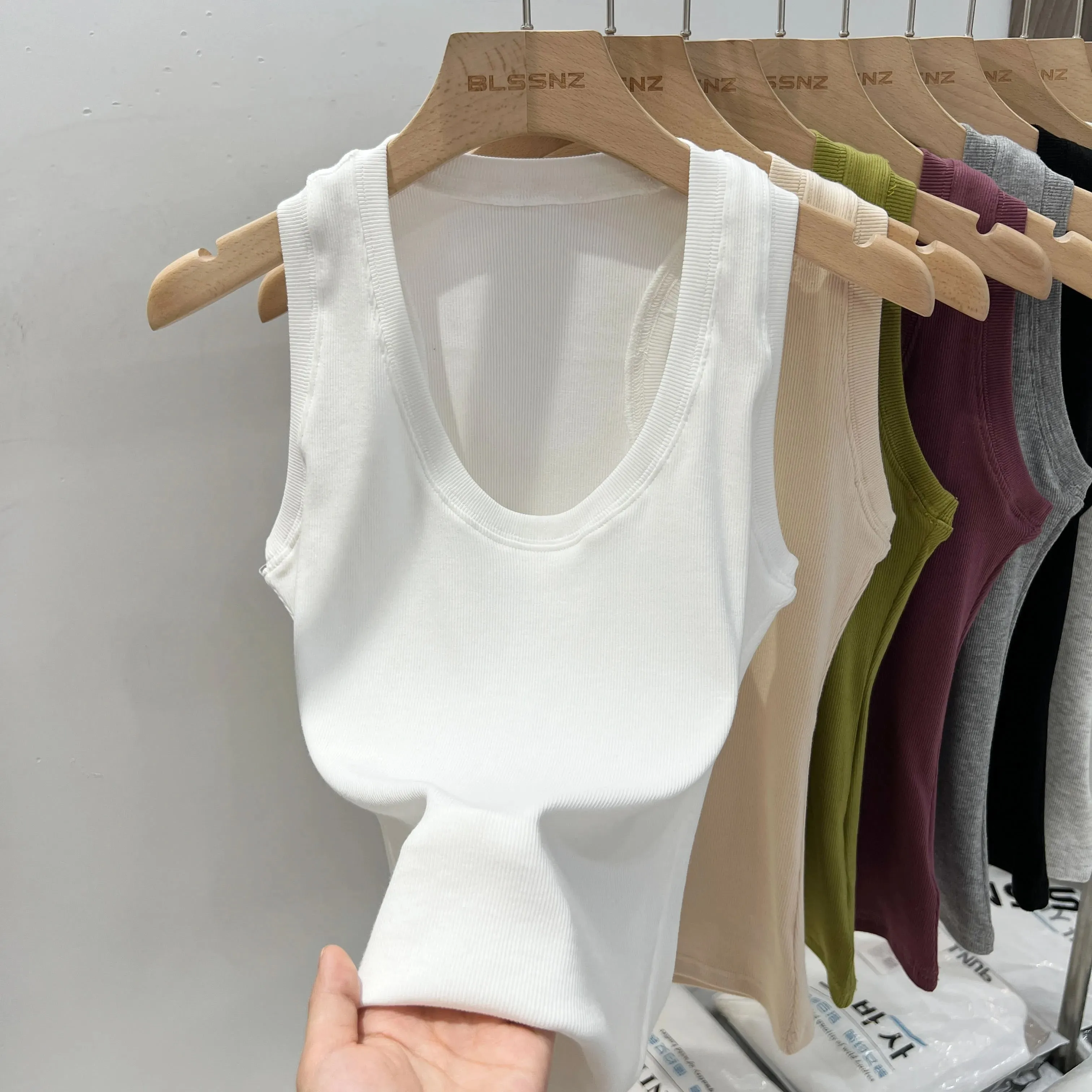 2026 verão básico elástico tanque superior feminino sólido baixo em torno do pescoço com nervuras camisola estilo coreano versátil magro tanques & camis