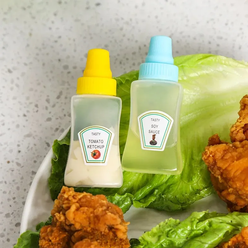 4pcs/set 25ML Mini Tomato Ketchup Bottle Honey Mustard Portable Small Sauce Container Salad Dressing Container Pantry Containers