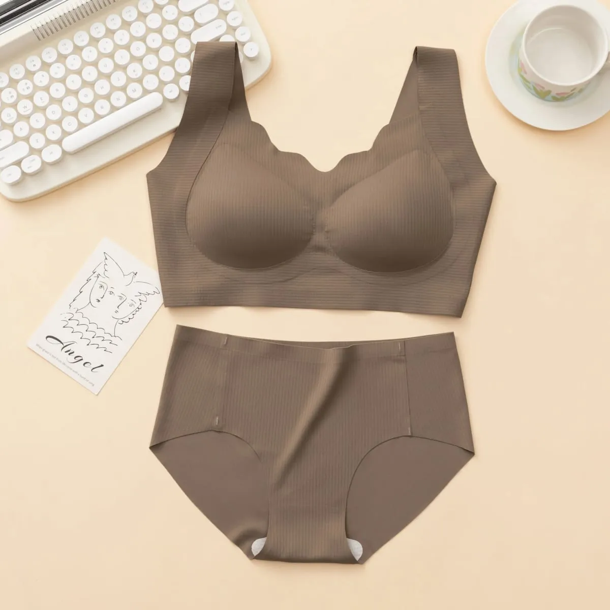 3 conjuntos de sutiã com alça larga sem fio canelado e conjuntos de lingerie breves sem costura combinando