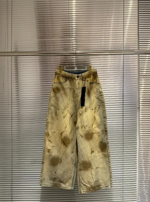 Latui Atelier 高品質 ROSE 染色和做舊刺繡牛仔褲，喇叭褲管設計牛仔褲