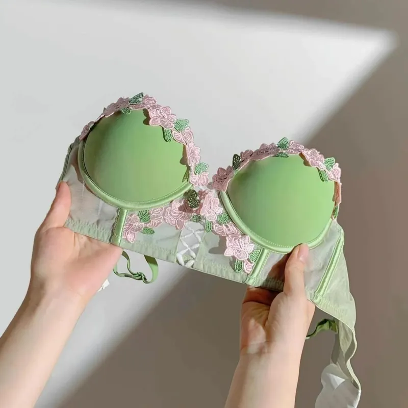 Londres anime bralette-sutiã delicado sem fio para conjunto adolescentes japonês verão roupa interior pequeno busto close-fit sutil fascínio