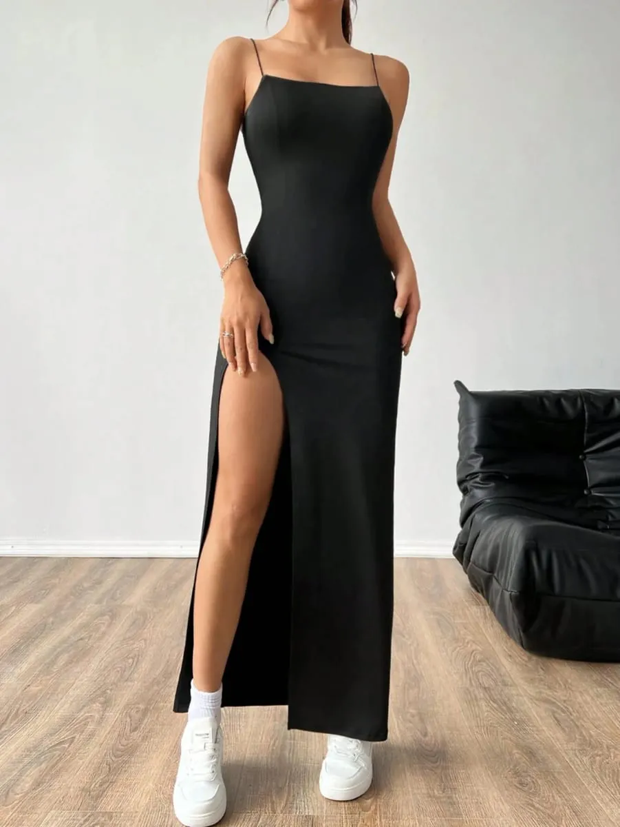 Vestido feminino de cor sólida com fenda alta e alça espaguete
