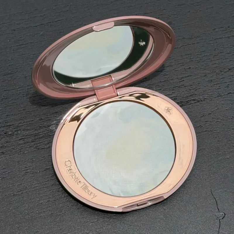 Charlotte Tilbury Setting Spray 16H à prova d'água sem peso e varinha de contorno misturável edificável e sombra 12Pan intensamente pigmentada