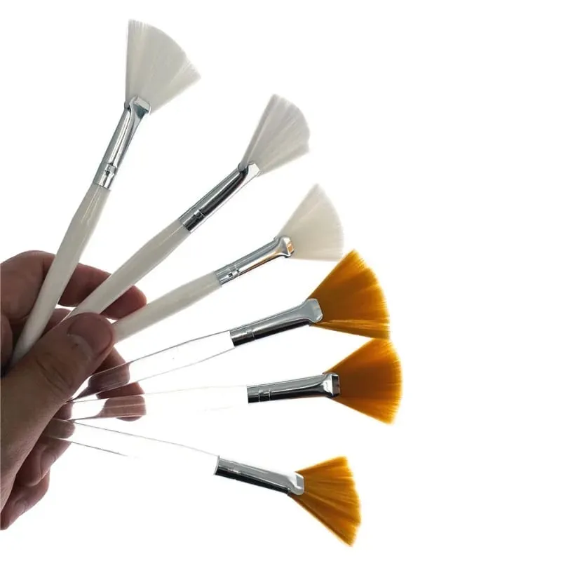 3pcs Practical Facial Brushes Fan Makeup Brushes Soft Portable Mask Brushes Cosmetic Tools for Women Ladies Girls