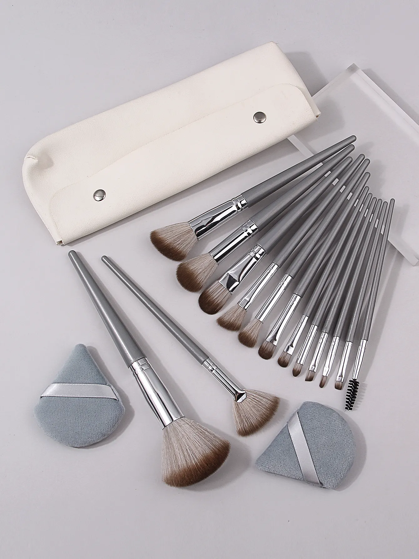 Conjunto de pincéis de maquiagem profissional, 17 peças, macio, fofo, base cosmética, pó, sombra, kabuki, mistura, pincel de maquiagem, ferramenta de beleza