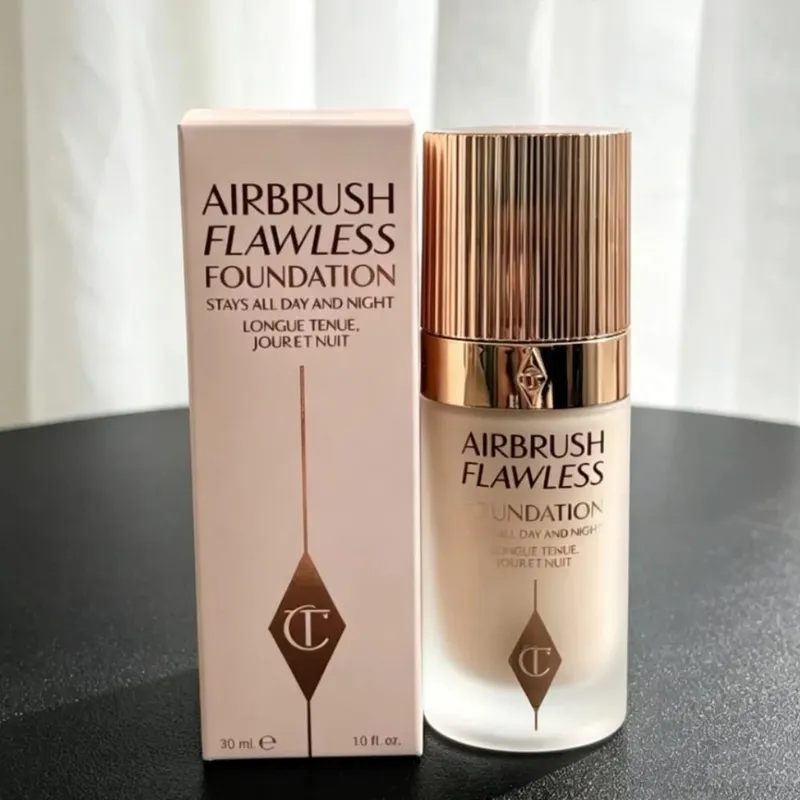 Charlotte Tilbury 霧面定妝粉餅 4 色粉底液好萊塢無瑕濾鏡 CT 化妝包禮品化妝品 — image 20