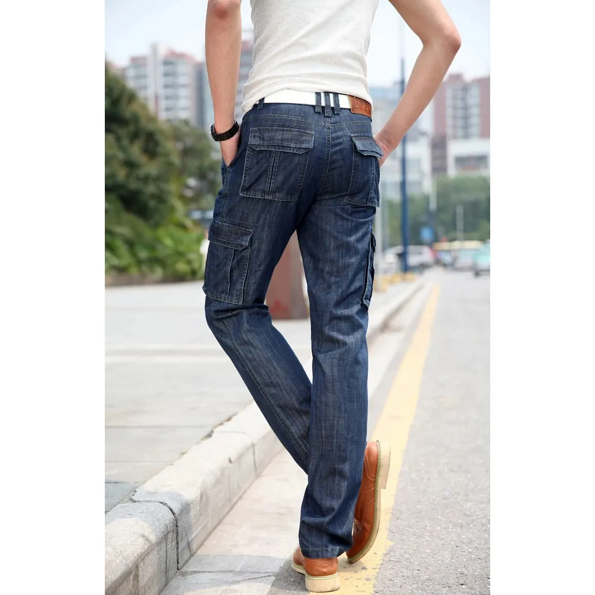 Calças de brim masculinas de alta qualidade multi bolso denim calças de carga calças casuais de grandes dimensões roupas masculinas calças soltas 29-44