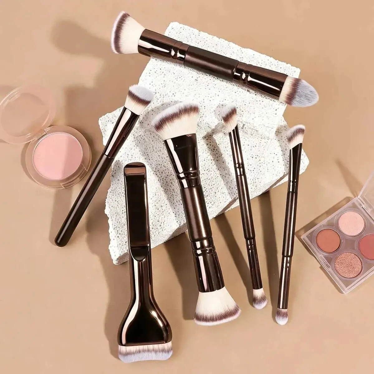Conjunto de pincéis de maquiagem de alumínio profissional inclui pincéis de maquiagem de cabelo sintético macio de alta qualidade Pincel de base Pincel de pó