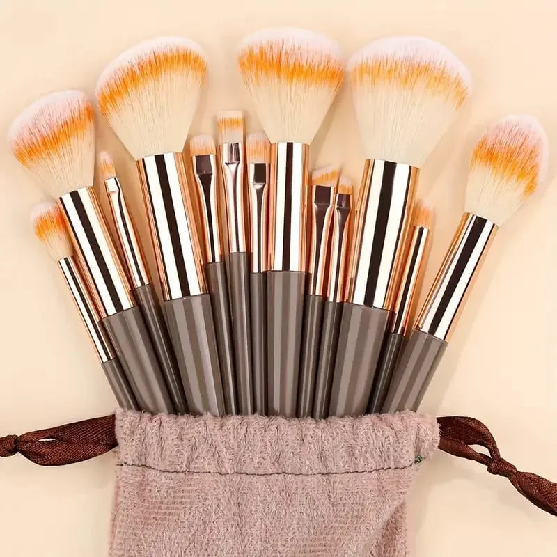 13PCS Makeup Brushes Set Soft Fluffy Eye Shadow Highlighter Concealer Brush Blush Loose Powder Brush Blending Women Beauty Tools