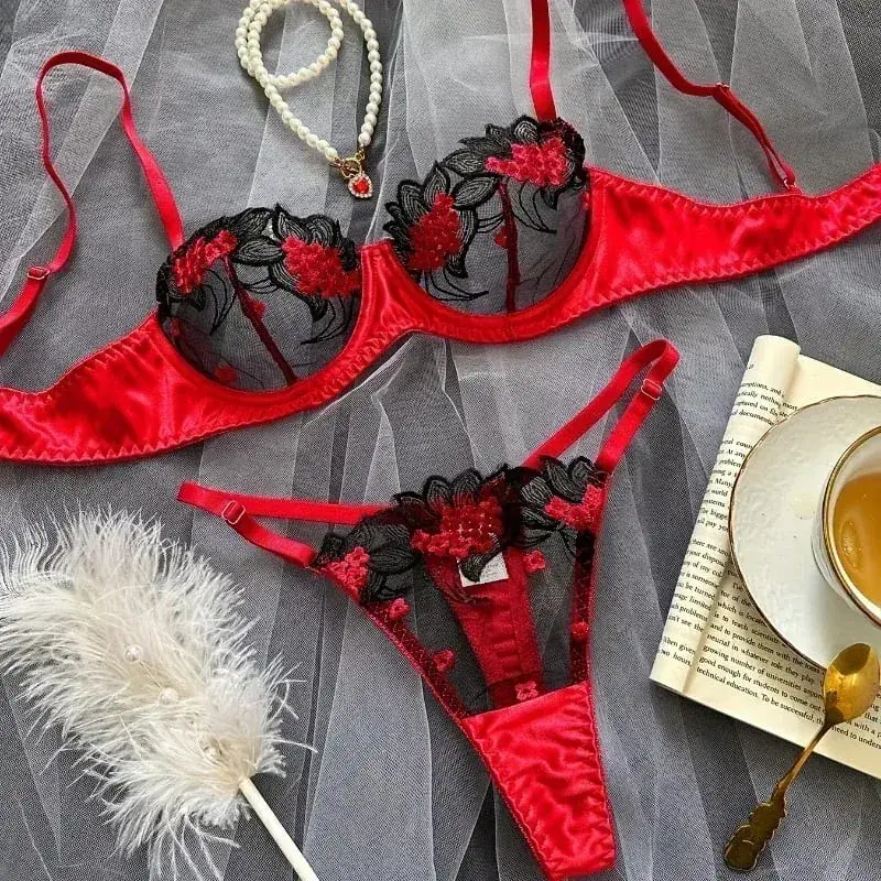 2-piece women's black comfortable lightweight semi transparent lingerie set Fancy Lingerie Floral Lace Bra Set Luxury Underwear