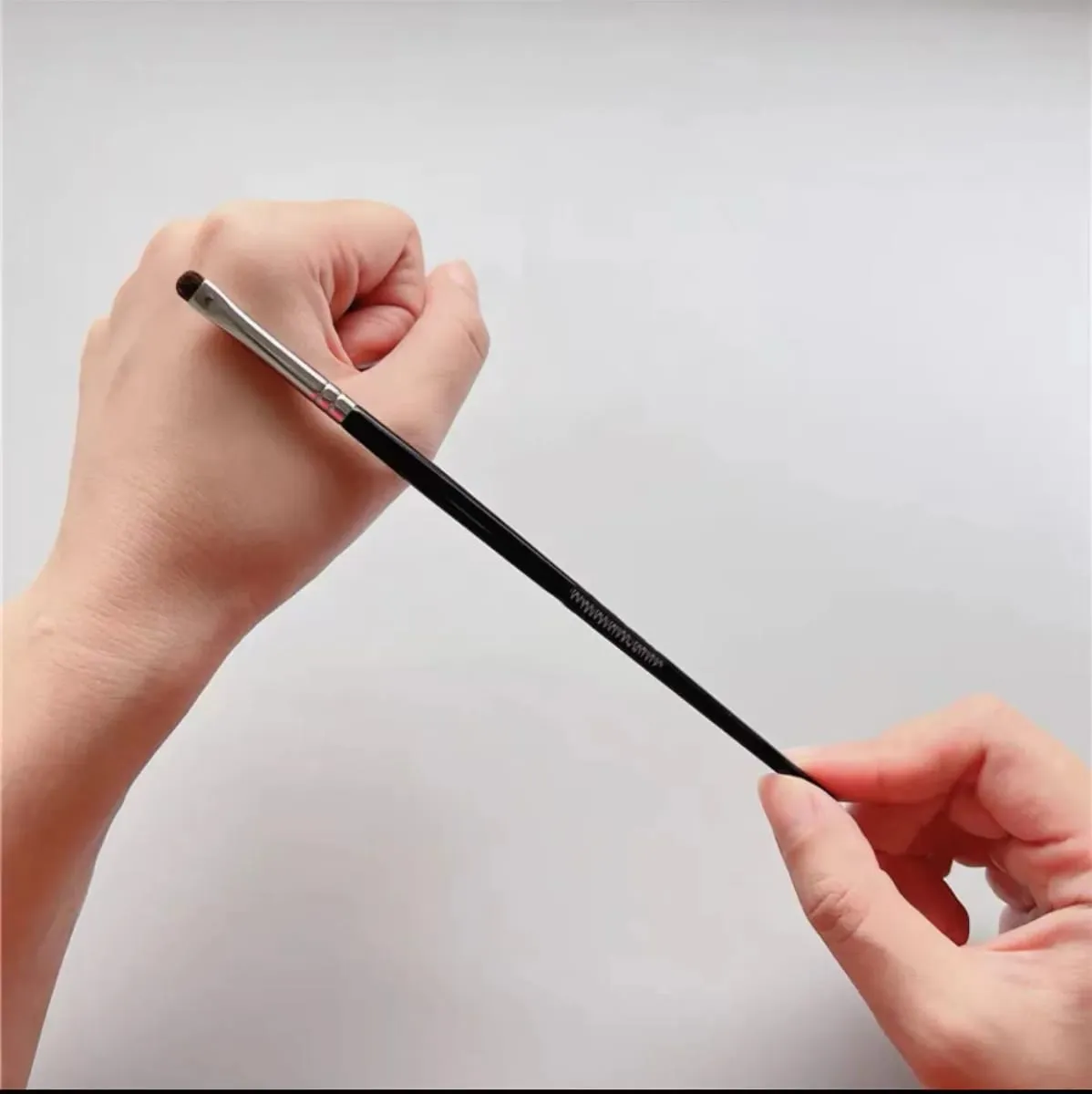 1pc detalhe pequena sombra compõem escova de cabelo pônei precisão sombra de olho pincéis de maquiagem cônico manchas ferramentas cosméticas