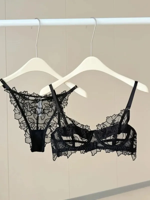 Conjunto de lingerie de renda romântica malha transparente ultrafino macio minimizador para busto completo e push-up para busto pequeno