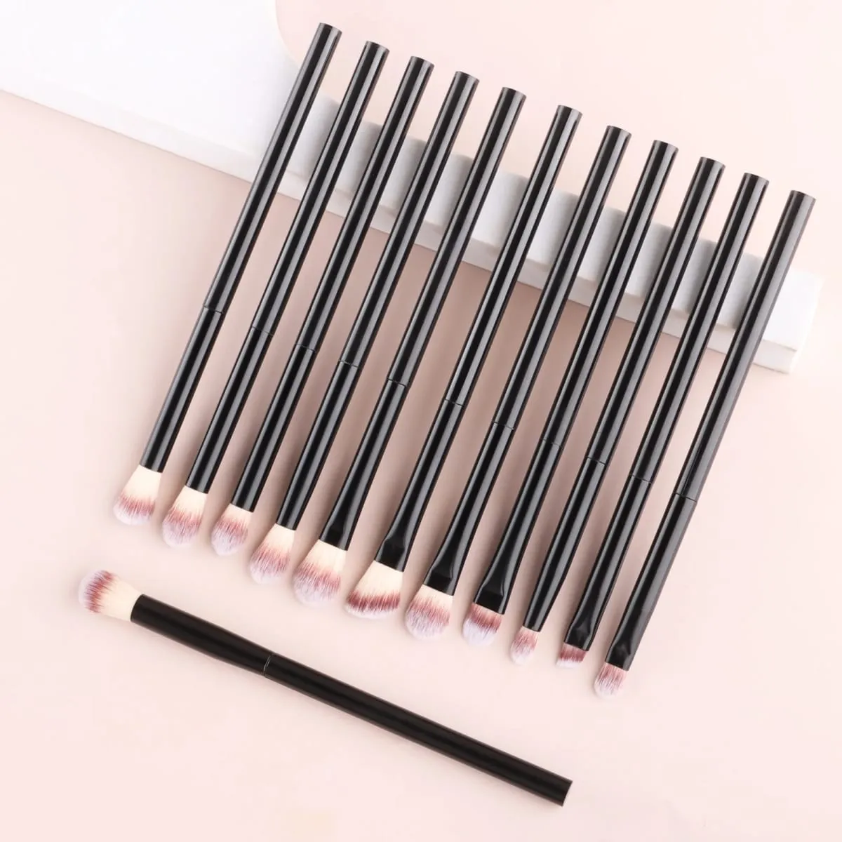 12PCS Eyeshadow Makeup Brushes Set Soft Synthetic Hair Blending Shader Angled Liner Brushes for Eye Makeup