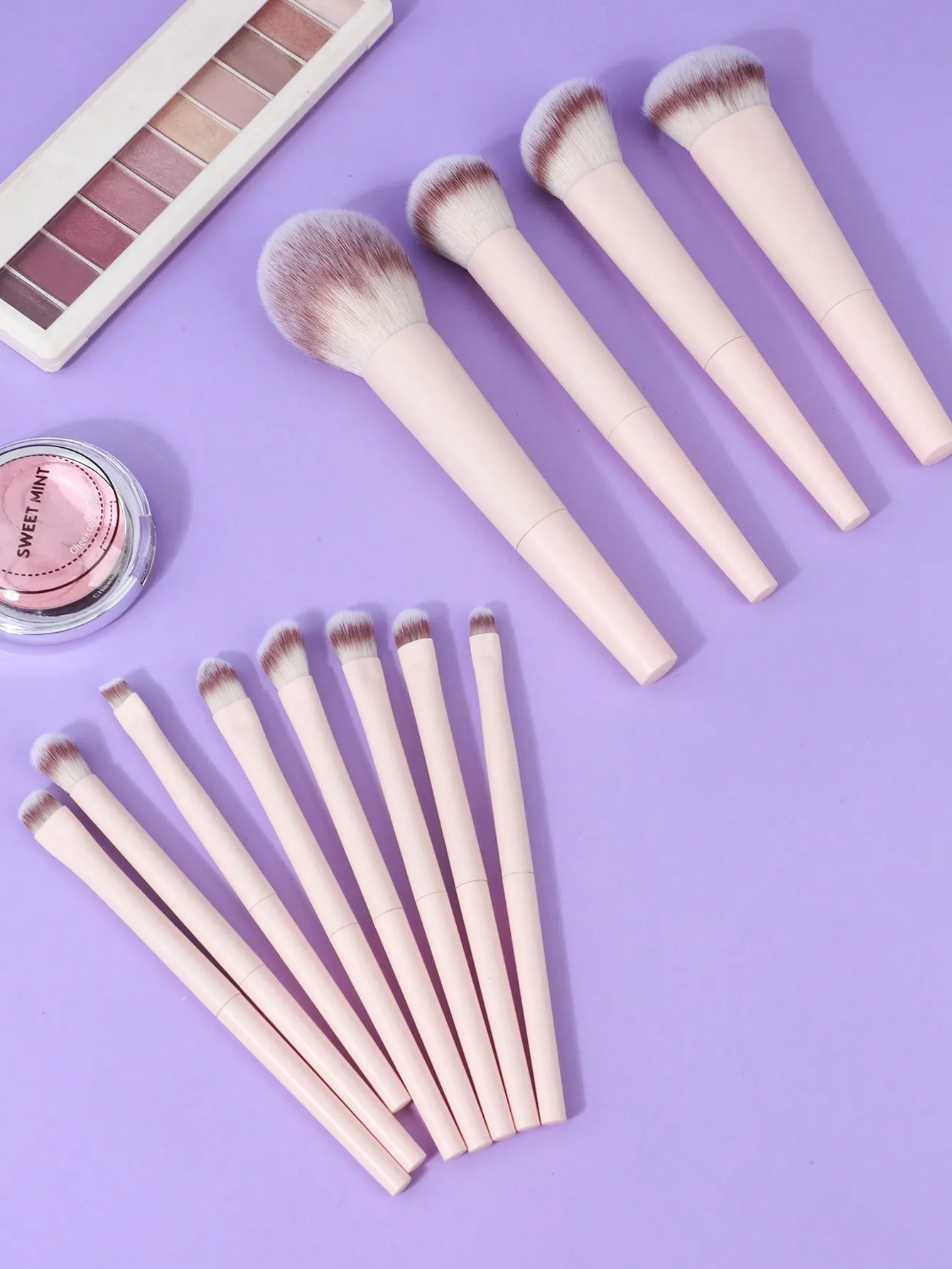 12 Pcs Soft Makeup Brushes Set Pink Loose Powder Blush Eyeshadow Foundation Cosmetic Brush Beauty Tool