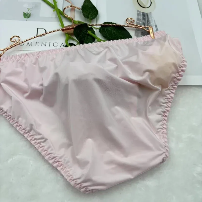 Ultra-Thin Silky Ice Silk Elastic Soft Close-Fitting Fabric Men's Daily Comfort Underwear Breathable Briefs men underwear sexy