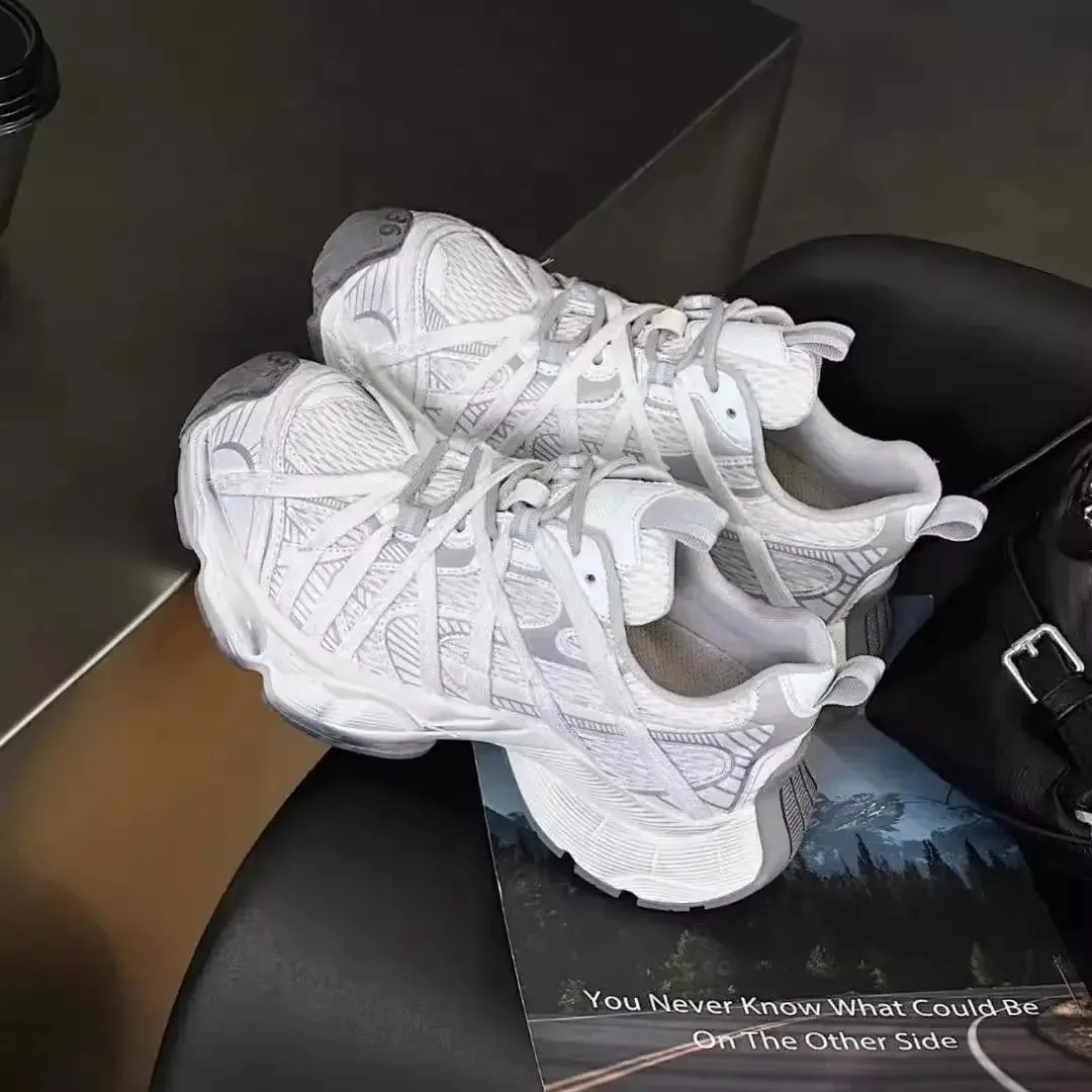 Primavera verão novo estilo das mulheres dos homens pai sapatos de fundo grosso superfície líquida sapatos esportivos na moda versátil respirável gravata sapatos